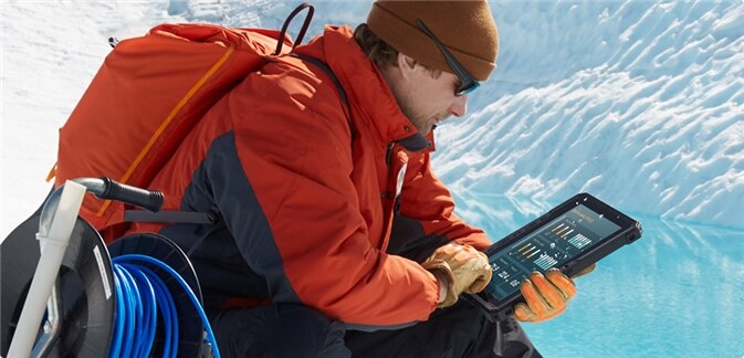 Every aspect of the new Latitude 12 Rugged Tablet has been designed and tested to conquer the most extreme conditions. Every aspect of the new Latitude 12 Rugged Tablet has been designed and tested to conquer the most extreme conditions.